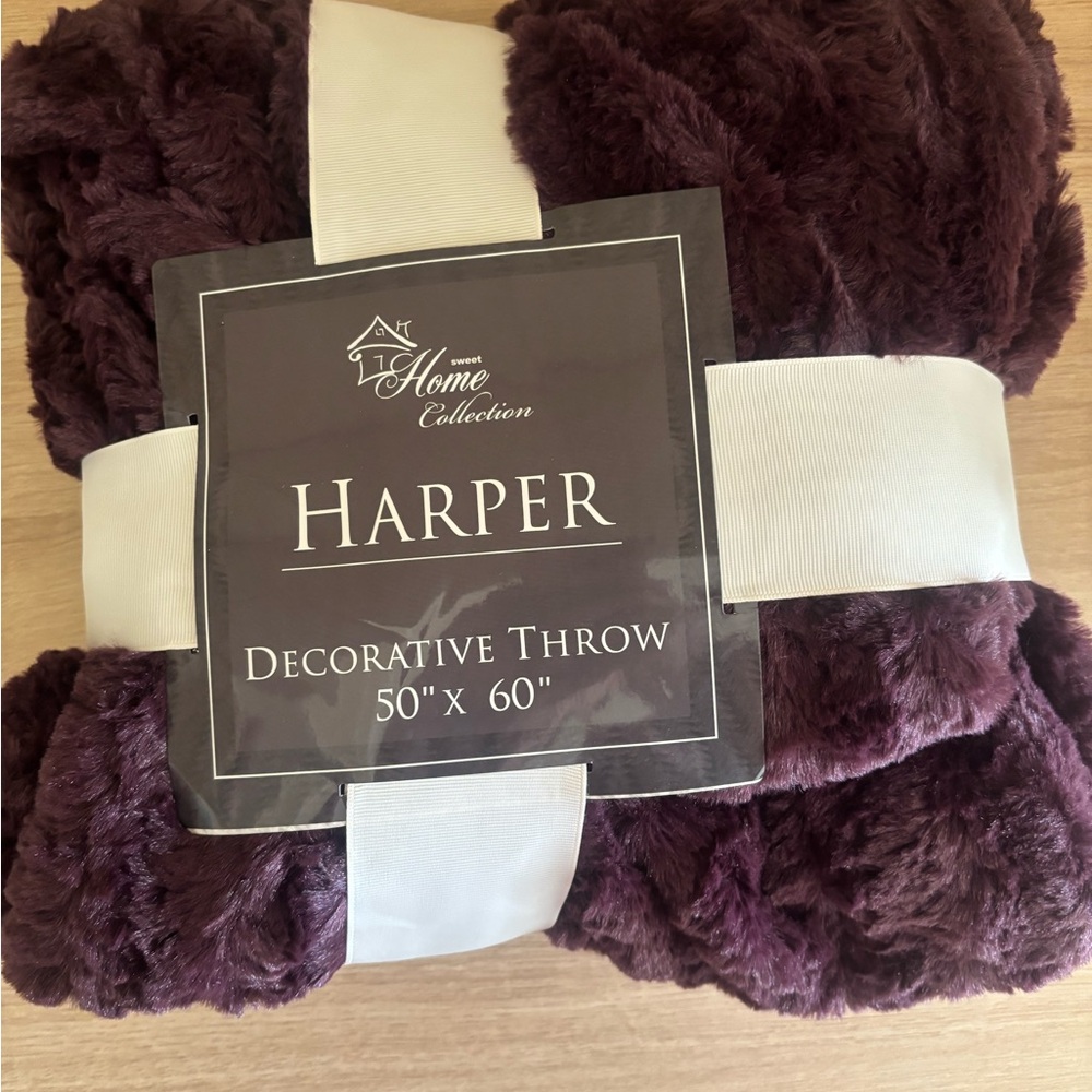 Harper Plush Decorative Throw - Plum